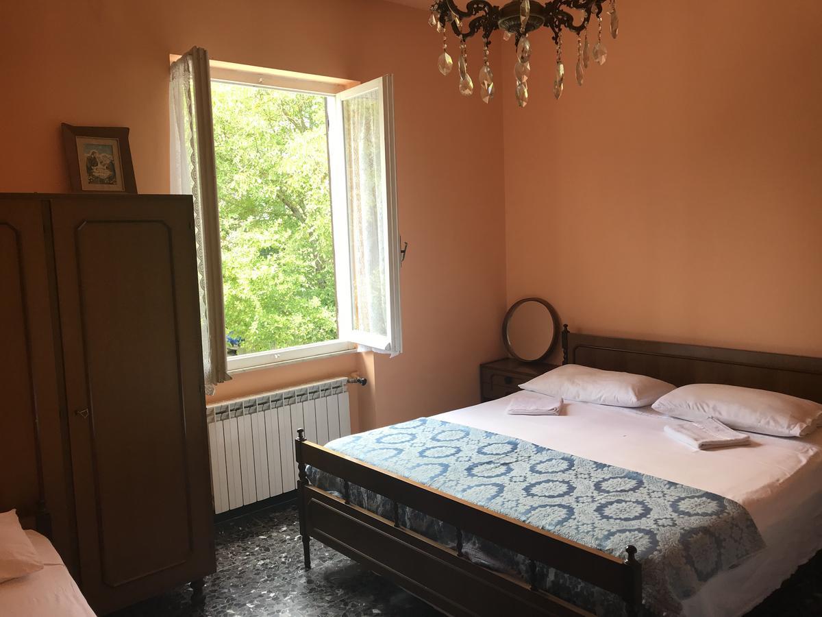 Albergo Delfino San Pietro d'Olba Eksteriør billede