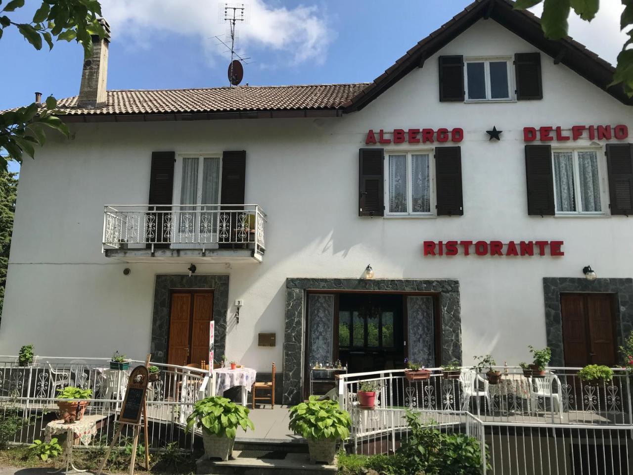 Albergo Delfino San Pietro d'Olba Eksteriør billede
