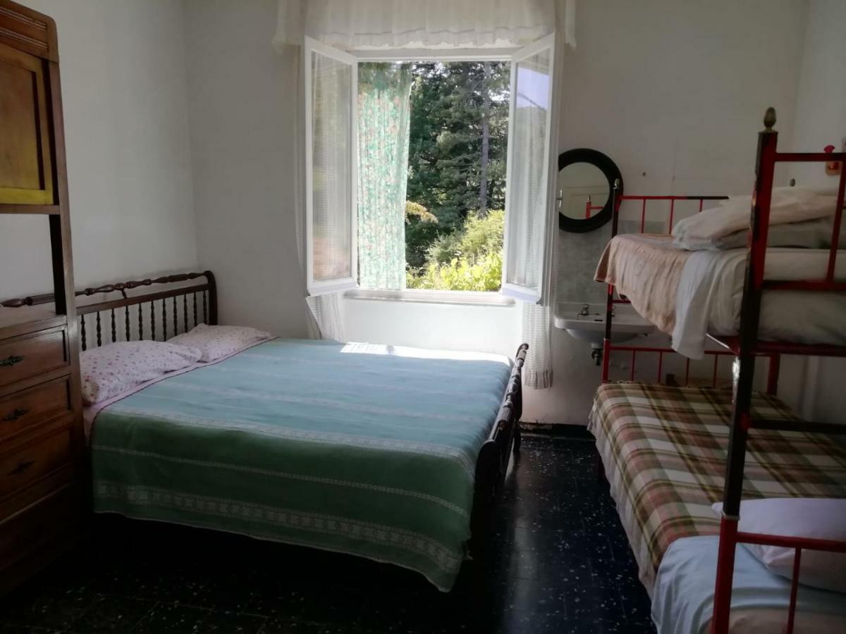 Albergo Delfino San Pietro d'Olba Eksteriør billede